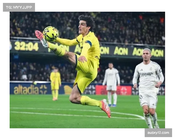 比利亚雷亚尔4-2击败奥萨苏纳，赫拉德-莫雷诺完成帽子戏法